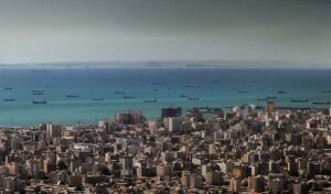 تصویر هوایی از تراکم ساختمان و آپارتمان‌ها در شهر ساحلی بندرعباس