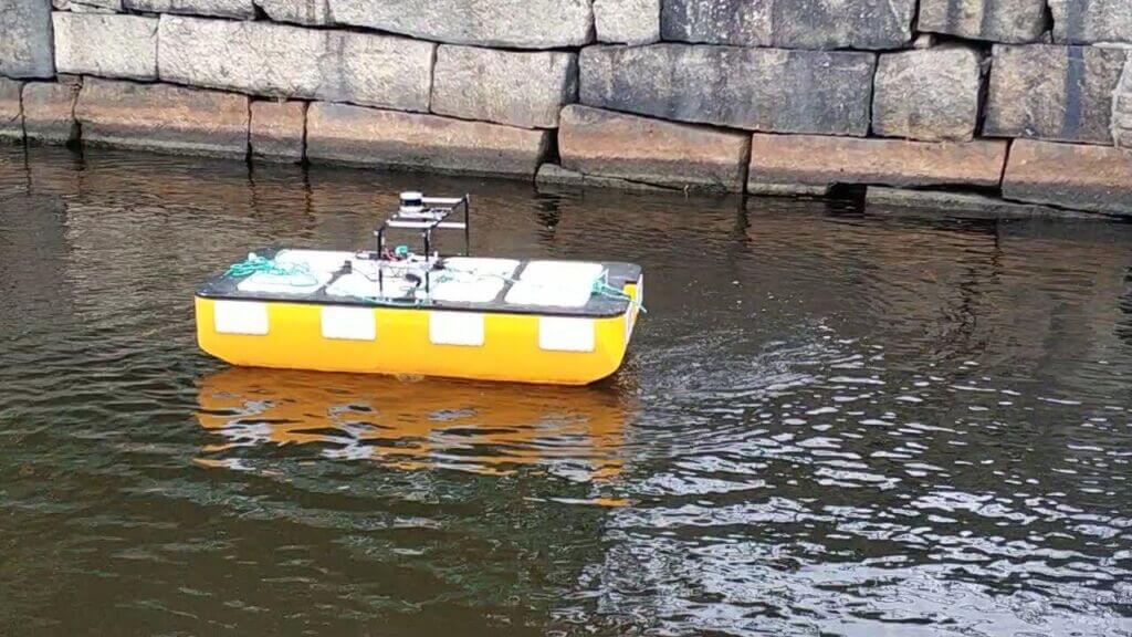 ساخت ربات قایق خودران (roboat) برای حمل دو مسافر