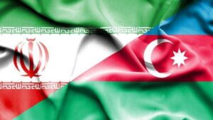 پرچم ایران و آذربایجان؛ دو کشور همسایه در دریای کاسپین