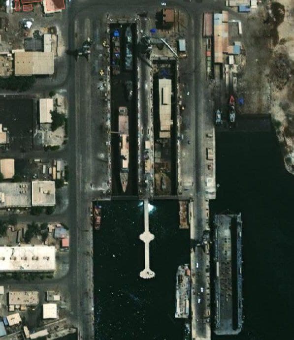 تصویر ماهواره‌ای از آخرین وضعیت ناو اطلاعاتی طلائیه در بندرعباس