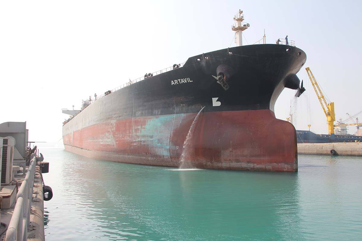 تعمیرات نفتکش آرتاویل در یارد مجتمع کشتی سازی ایزوایکو