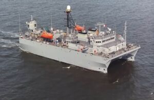 کشتی نظارت بر اقیانوس کلاس Victorious مجهز به SURTASS -USNS Loyal T AGOS-22