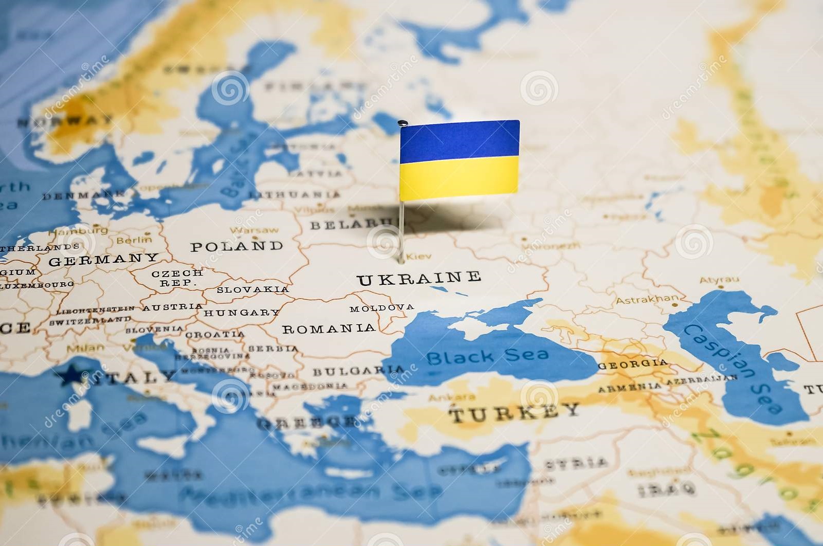 پرچم اوکراین روی نقشه کشور